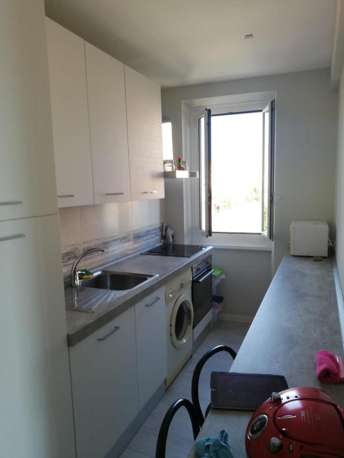 Rosso Tramonto Luxury-White- Ladispoli, Lungomare Regina Elena 58 Exterior foto