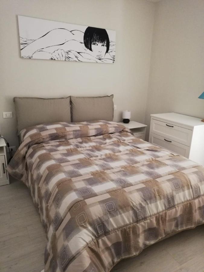 Rosso Tramonto Luxury-White- Ladispoli, Lungomare Regina Elena 58 Exterior foto